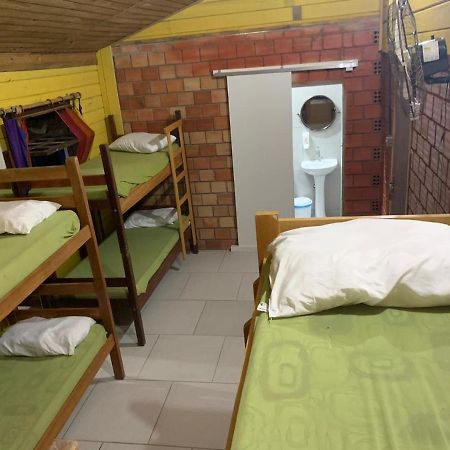 איליה דו מל Hostel Encantadas Ecologic מראה חיצוני תמונה